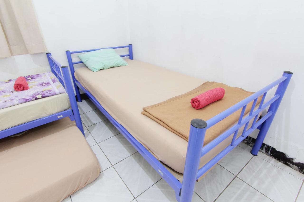 Arjuna Hostel Semarang Exteriér fotografie