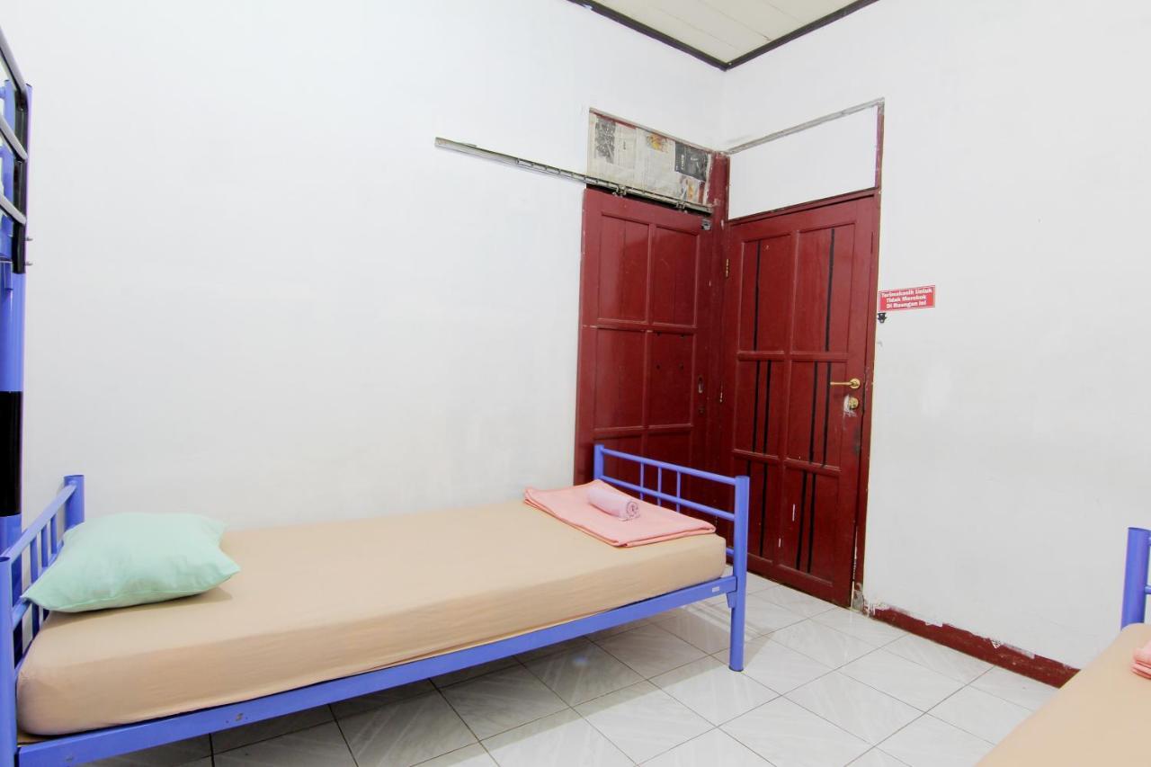 Arjuna Hostel Semarang Exteriér fotografie